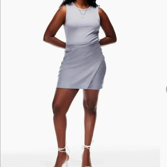 Aritzia Wilfred Angie Skirt High Waisted Vegan Leather Mini Wrap Skirt Sz 4 NWT - Picture 2 of 9